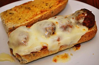 <span class="mw-page-title-main">Meatball sandwich</span> Sandwich made with meatballs