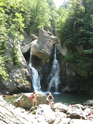 <span class="mw-page-title-main">Bash Bish Falls State Park</span> State park in Massachusetts, United States