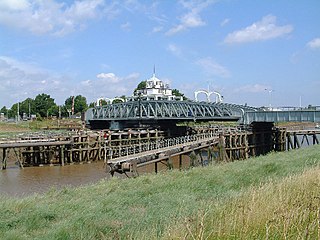 <span class="mw-page-title-main">Sutton Bridge</span> Village and civil parish in Lincolnshire, England