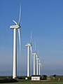 Le parc éolien de Plouarzel, vue d'ensemble des cinq éoliennes 1.