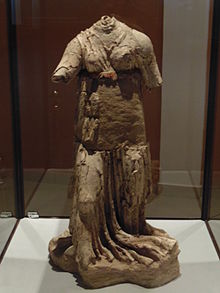 Sculpture of a woman from Takht-i Sangin, 3rd-2nd century BCE, Tajikistan. Skul'ptura (Tadzhikistan).JPG