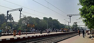 <span class="mw-page-title-main">Belgharia railway station</span> Railway station in West Bengal, India