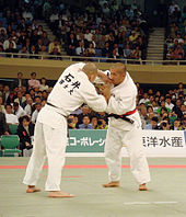 All-Japan Judo Championships, 2007 men's final Shi Jing toLing Mu .jpg