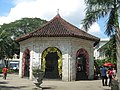 Magellans Cross kiosk outside