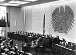 Thumbnail for File:Bundesarchiv B 145 Bild-F002450-0003, Bonn, Bundestag, 2. Lesung Pariser Verträge.jpg