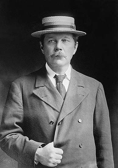 Conan Doyle:-I'm away with the fairies.