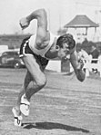 John Loaring gewann 1936 Silber über 400 Meter Hürden