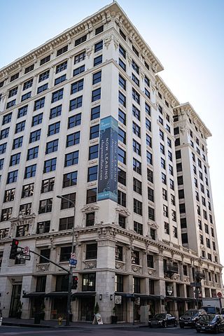 <span class="mw-page-title-main">Chapman Building</span> Historic building in Los Angeles, USA