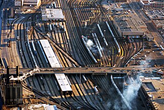 <span class="mw-page-title-main">Rail yard</span> Enclosed area designated for railways