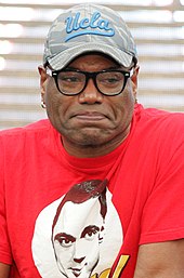 Christopher Judge does the voice and cinematic motion capture for Kratos in the game, replacing longstanding voice actor T.C. Carson, who had voiced Kratos since the original 2005 game and also did the motion capture for him in 2013's Ascension. Christopher Judge 2014.jpg