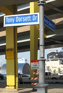 Tony Dorsett Drive near Acrisure Stadium in Pittsburgh's North Shore neighborhood TonyDorsettDrive.jpg