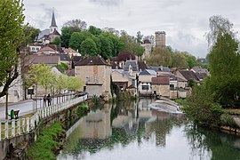 Montbard, through which the Brenne river runs