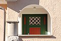 English: Porch-window at the fire station`s portal, Franz Baumgartner 1925, Baeckerteich Street #1 Deutsch: Vorbau-Fenster am Eingang des Eingangs zur Feuerwache von Franz Baumgartner 1925, Bäckerteich Straße 1