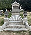 * Kandidimi: Lake View Cemetery, Seattle --Another Believer 01:30, 11 September 2024 (UTC) * Vlerëso Photo needs perspective correction (both vases are leaning out). --Красный 01:57, 18 September 2024 (UTC)