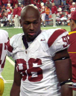 <span class="mw-page-title-main">Lawrence Jackson</span> American football player (born 1985)