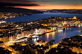 View of Nordnes from Fløyen at night