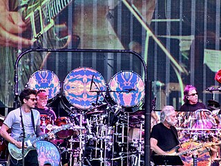 <span class="mw-page-title-main">Dead & Company</span> American rock band