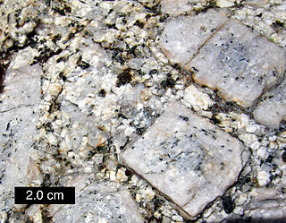 <span class="mw-page-title-main">Porphyritic</span> Igneous rock with large and small crystals