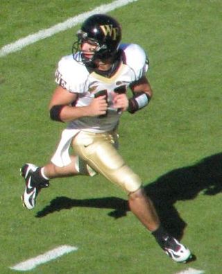 <span class="mw-page-title-main">Riley Skinner</span> American football player (born 1986)