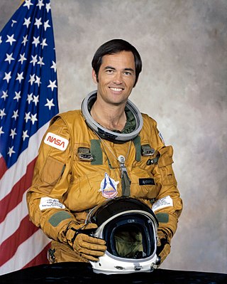 <span class="mw-page-title-main">Robert Crippen</span> American astronaut