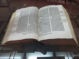 Francisceumsbibliothek Thomas Aquinas.JPG