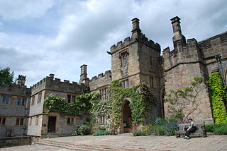 <span class="mw-page-title-main">Haddon Hall</span> Country house in Derbyshire