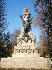 "Monument of the French Colony to the Centennial of Chile", located in the Parque Forestal of Santiago. Monumento de Francia.jpg