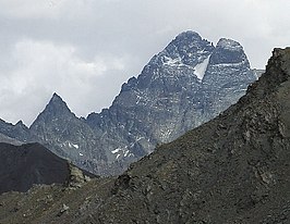 Visolotto (l) en Monviso (r) vanaf de Col de Chamoussiere