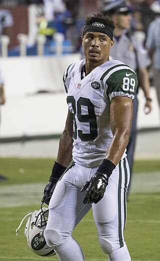 <span class="mw-page-title-main">Jalin Marshall</span> American football player (born 1995)