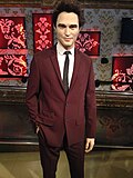 Thumbnail for File:Robert Pattinson figure at Madame Tussauds London.jpg