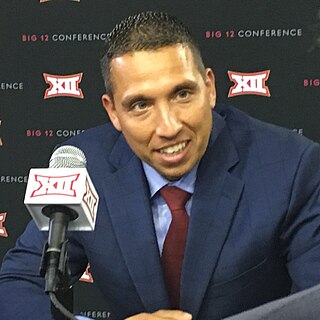 <span class="mw-page-title-main">Matt Campbell (American football coach)</span> American football player and coach (born 1979)