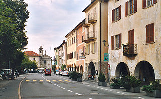 <span class="mw-page-title-main">Bissone</span> Municipality in Ticino, Switzerland