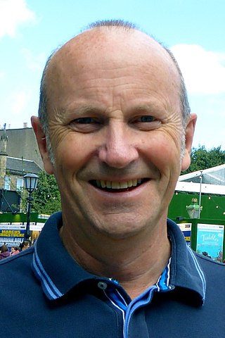 <span class="mw-page-title-main">Fred MacAulay</span> Scottish comedian (born 1956)