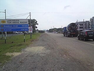 <span class="mw-page-title-main">Malaysian Federal Roads System</span> Main national road network in Malaysia