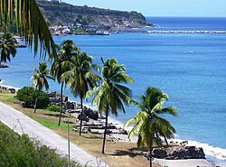 Pantai di Lower Town.