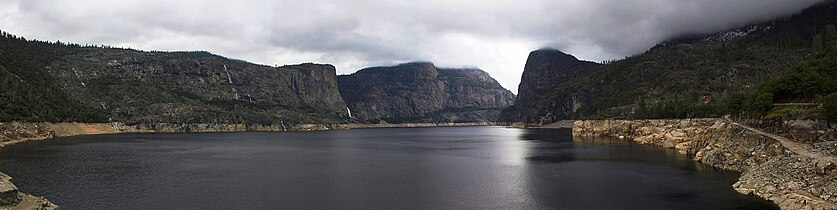 Hetch Hetchy panorama