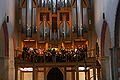 Die Goll-Orgel von St. Martin, Memmingen. Auf der Emporte probt der Knabenchor capella vocalis aus Reutlingen.