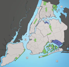 Een overzicht van de wateren rond New York. 1. Hudson River, 2. East River, 3. Long Island Sound, 4. Newark Bay, 5. Upper New York Bay, 6. Lower New York Bay, 7. Jamaica Bay, 8. Atlantische Oceaan, Ambrosekanaal tussen 6 en 8