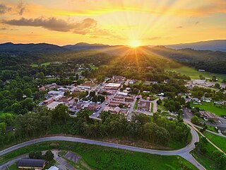 <span class="mw-page-title-main">Hayesville, North Carolina</span> Town in North Carolina, United States