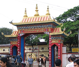 <span class="mw-page-title-main">Namdroling Monastery</span> Tibetan Buddhist monastery in Bylkuppe, Karnataka, India