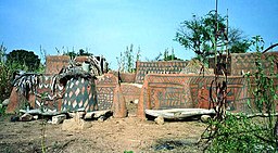 Malede huse lidt vest for Bolgatanga