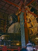 Gran Buda del período Nara en Tōdai-ji.