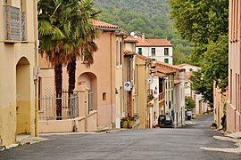 The main road in Ansignan