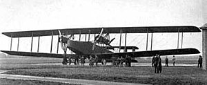 Britský těžký bombardér Handley Page V/1500