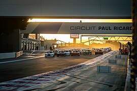 Le départ d'une course de Midget France.