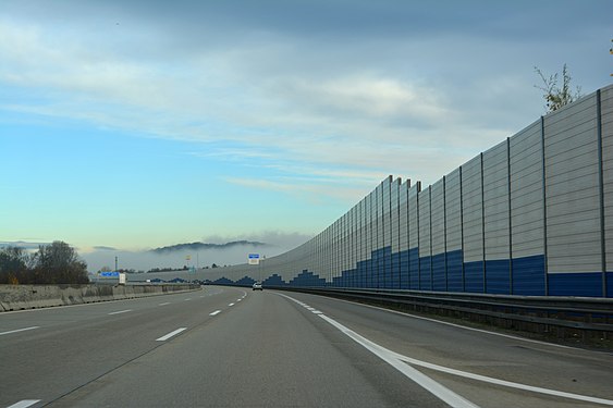 Autobahnzaun zwischen Wien und Korneuburg