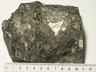 <span class="mw-page-title-main">Kimberlite</span> Igneous rock which sometimes contains diamonds