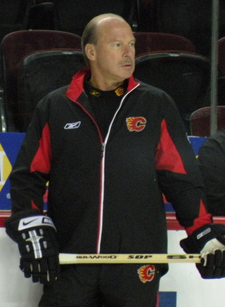 <span class="mw-page-title-main">Mike Keenan</span> Canadian professional hockey coach (born 1949)