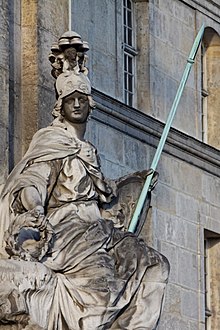 Paris - Les Invalides - Façade nord - Statue de Minerve - PA00088714 - 004.jpg