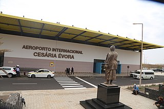 <span class="mw-page-title-main">Cesária Évora Airport</span> Airport in São Vicente, Cape Verde